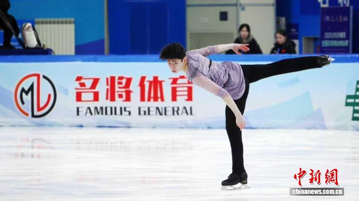 全国花样滑冰锦标赛在哈