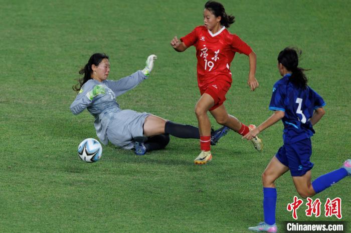 广东队与上海队会师十五运会女子16岁以下组决赛