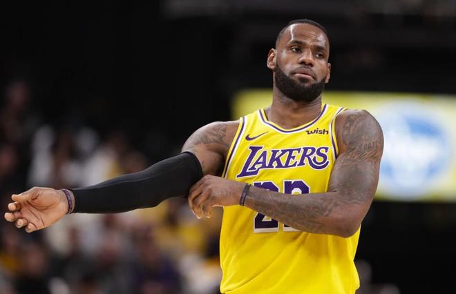 哈登107次40分独占鳌头 现役球员得分爆发力巅峰