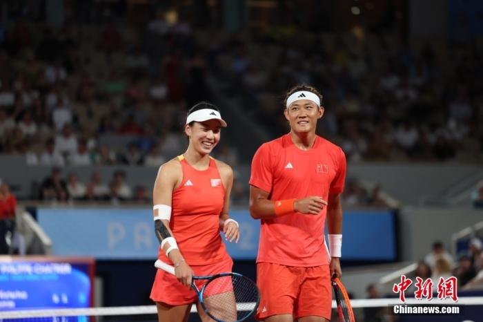 郑思维黄雅琼夺金 刘雨辰求婚 国羽男单折戟巴黎