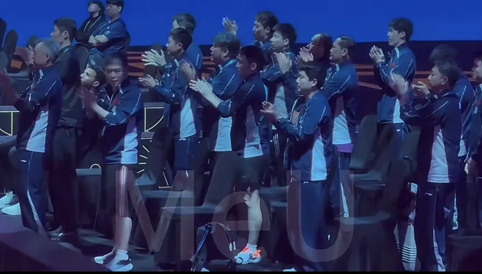 孙颖莎王楚钦力克强敌斩获世界杯冠军，国乒双