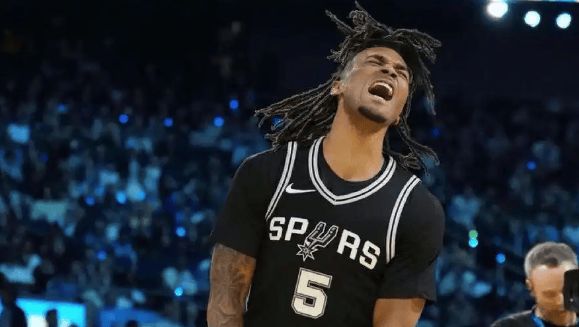 文班亚马肋骨挫伤退赛 恩比德统治内线卡