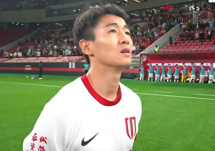 大连英博逆转河南锁定前四，申花力克铁人紧追